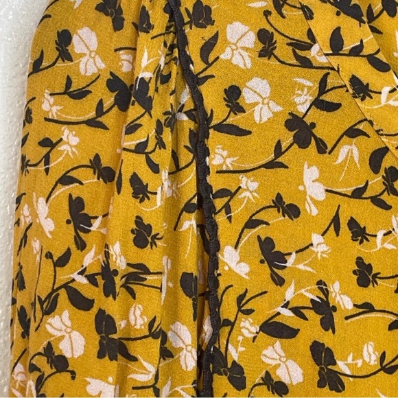 🥳HP🥳 Anthropologie Cheyenne Yellow Gold Floral Peplum Swing Boho Blouse - Picture 10 of 13